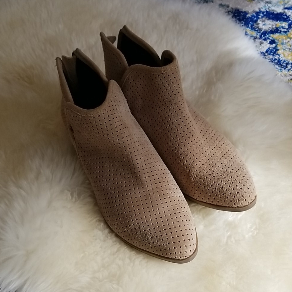 Adam Tucker by Me Too Booties